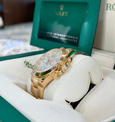 Rolex Daytona Yellow Gold Mother Of Pearl Diamond Dial 2021