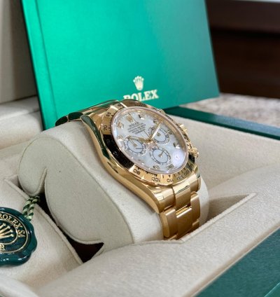 Rolex Daytona Yellow Gold Mother Of Pearl Diamond Dial 2021