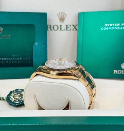 Rolex Daytona Yellow Gold Mother Of Pearl Diamond Dial 2021