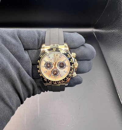 Rolex Daytona Yellow Gold Oysterflex