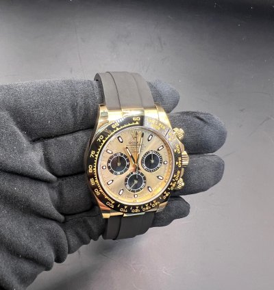 Rolex Daytona Yellow Gold Oysterflex