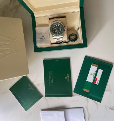 Rolex Submariner Date Magnifique Rolex Hulk Neuve