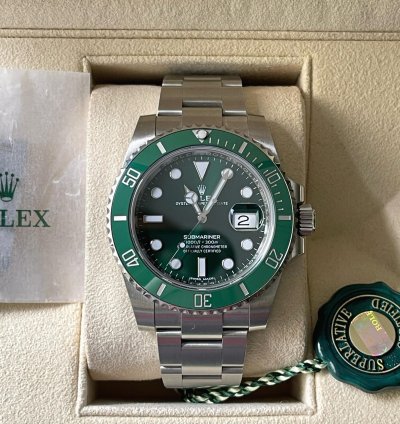 Rolex Submariner Date Magnifique Rolex Hulk Neuve