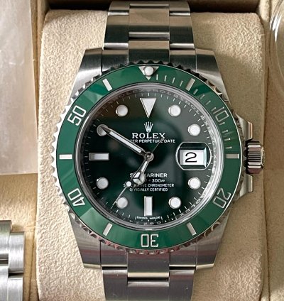 Rolex Submariner Date Magnifique Rolex Hulk Neuve