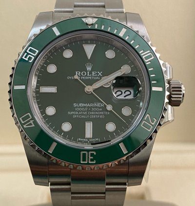 Rolex Submariner Date New Full Stickers 2018 Submariner Date Hulk New Old Stock 116610lv Full Set