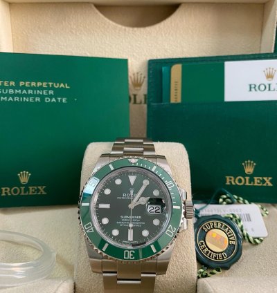 Rolex Submariner Date New Full Stickers 2018 Submariner Date Hulk New Old Stock 116610lv Full Set