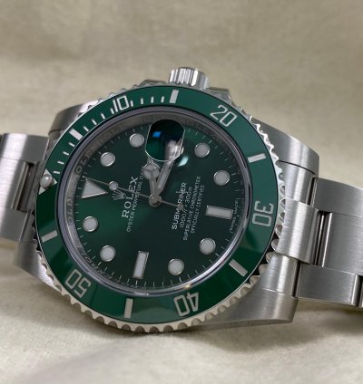 Rolex Submariner Date New Old Stock 2019 Submariner Date Hulk Unworn 116610lv Full Set