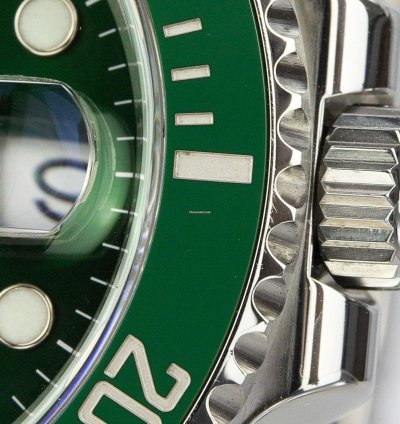 Rolex Submariner Date Oyster Perpetual Submariner Stainless Steel Hulk 116610lv