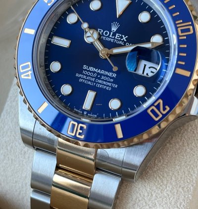 Rolex Submariner Date Stunning Blue Dial Full Set Of Papers Original Box 2024