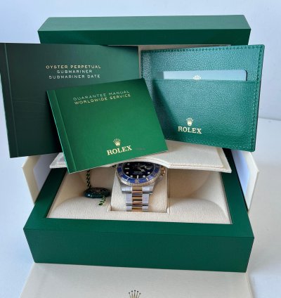 Rolex Submariner Date Stunning Blue Dial Full Set Of Papers Original Box 2024