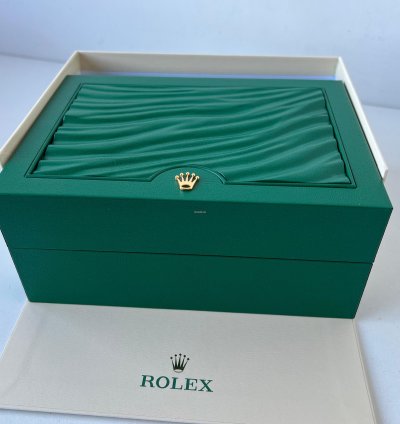 Rolex Submariner Date Stunning Blue Dial Full Set Of Papers Original Box 2024