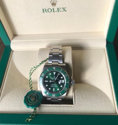 Rolex Submariner Date Unworn 2019 perfect Condition And Sticker On The Back