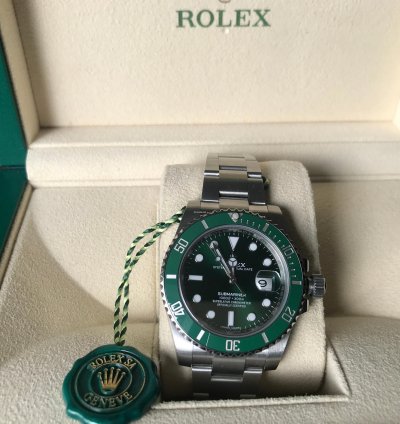 Rolex Submariner Date Unworn 2019 perfect Condition And Sticker On The Back
