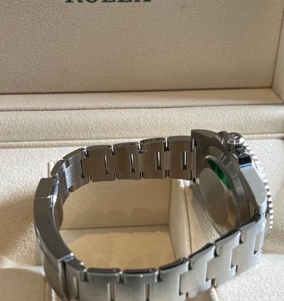 Rolex Submariner Date Unworn 2019 perfect Condition And Sticker On The Back