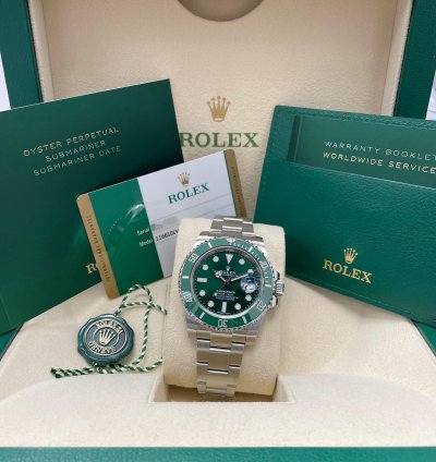 Rolex Submariner Date Unworn 2020 Submariner Date 40mm 116610lv Stainless Steel Hulk Green Dial Green Bezel