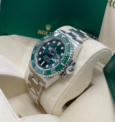 Rolex Submariner Date Unworn 2020 Submariner Date 40mm 116610lv Stainless Steel Hulk Green Dial Green Bezel