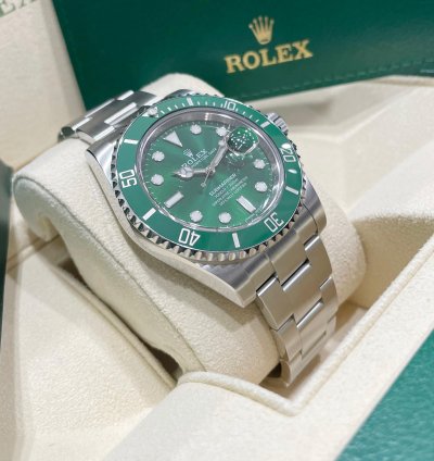 Rolex Submariner Date Unworn Submariner Date 40mm 116610lv Stainless Steel Hulk Green Dial Green Bezel