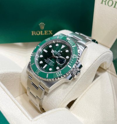 Rolex Submariner Date Unworn Submariner Date 40mm 116610lv Stainless Steel Hulk Green Dial Green Bezel