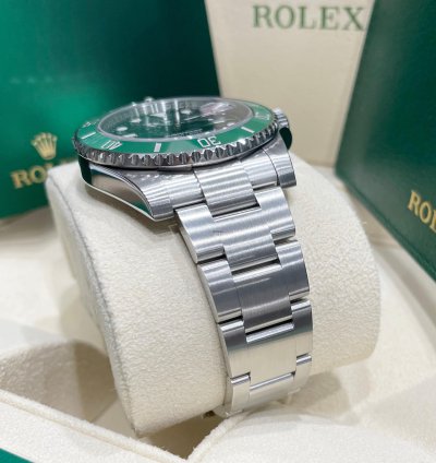 Rolex Submariner Date Unworn Submariner Date 40mm 116610lv Stainless Steel Hulk Green Dial Green Bezel