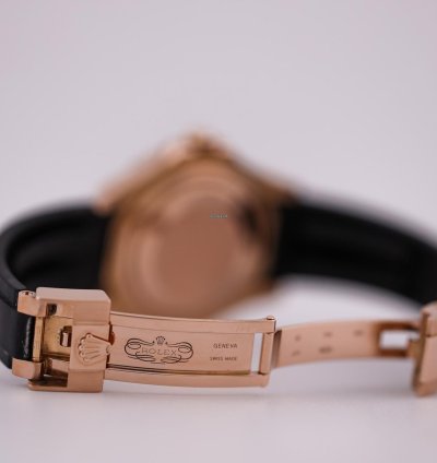 Rolex Yacht-master 37 2016 Yacht-master 37 Rose Gold Case Oysterflex Bracelet 268655 Unworn