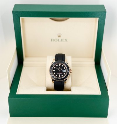 Rolex Yacht-master 40 40mm Black Ceramic Bezel Rose Gold Black Dial Oysterflex Band 116655