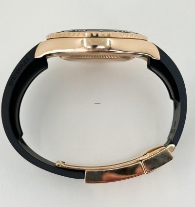 Rolex Yacht-master 40 40mm Black Ceramic Bezel Rose Gold Black Dial Oysterflex Band 116655