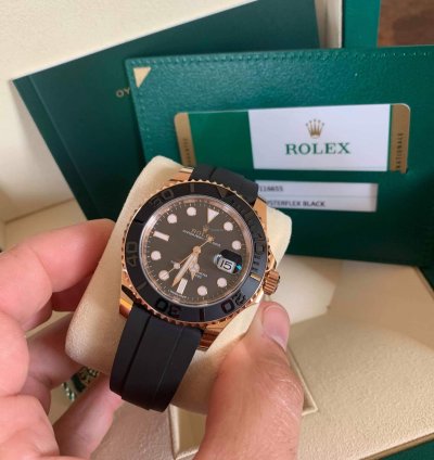 Rolex Yacht-master 40 40mm Everose Gold Black Dial Oysterflex 116655