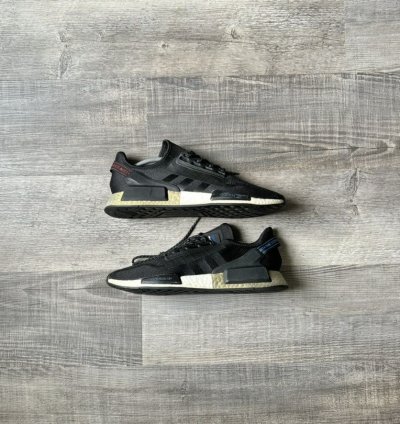 Adidas Nmd V2 Core Black Gold Metallic 9 5m