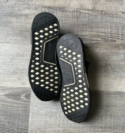 Adidas Nmd V2 Core Black Gold Metallic 9 5m