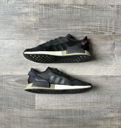 Adidas Nmd V2 Core Black Gold Metallic 9 5m