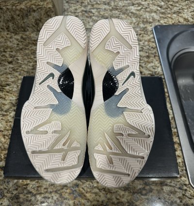 Nike Kobe 4 Undefeated Bucks