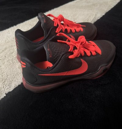 Ds Nike Kobe 10 Bright Crimson Size 6 5y