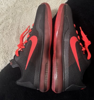 Ds Nike Kobe 10 Bright Crimson Size 6 5y