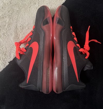 Ds Nike Kobe 10 Bright Crimson Size 6 5y