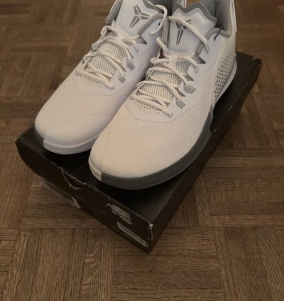 Ds Nike Mamba Fury White Wolf Grey Mens Size 14