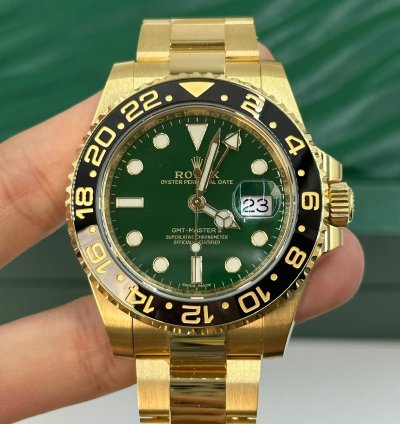 Rolex Gmt-master Ii 116718ln Green Dial