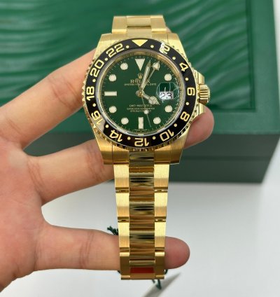 Rolex Gmt-master Ii 116718ln Green Dial