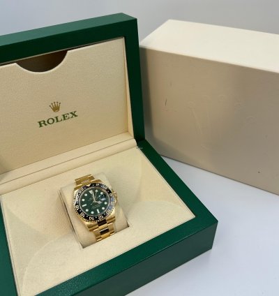 Rolex Gmt-master Ii 116718ln Green Dial