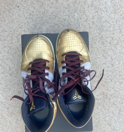 Kobe 4 Gold Medal Protro