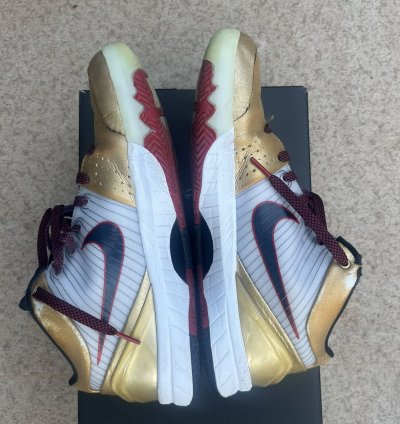Kobe 4 Gold Medal Protro