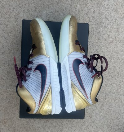 Kobe 4 Gold Medal Protro