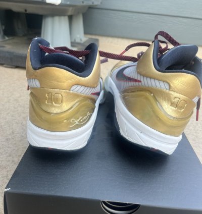 Kobe 4 Gold Medal Protro