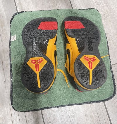 Kobe 5 Bruce Lee Protro