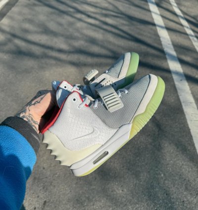Nike Air Yeezy 2 Pure Platinum