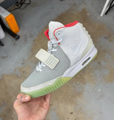 Nike Air Yeezy 2 Pure Platinum