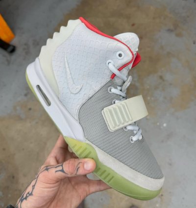 Nike Air Yeezy 2 Pure Platinum