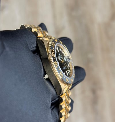 Rolex Gmt-master Ii 126718grnr Gmt-master Ii 40mm Yellow Gold Black Dial Jubilee