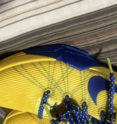 Kobe 7 Barcelona Size 10 5