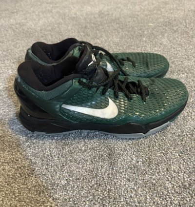 Kobe 7 Team Gorge Green