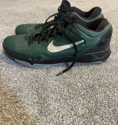 Kobe 7 Team Gorge Green